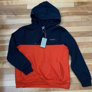 Retro looking Bench Hoodie Sweatshirt